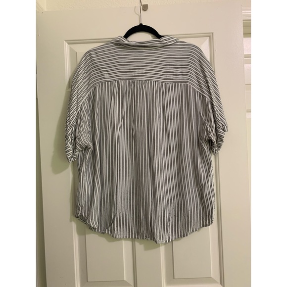 Universal Thread Striped Dolman Button Down Sz XXL - Picture 2 of 8
